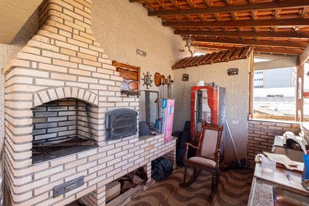 Casa para alugar com 364m², 4 quartos e 2 vagas Casa para alugar com 364m², 4 quartos e 2 vagasVaranda e Churrasqueira