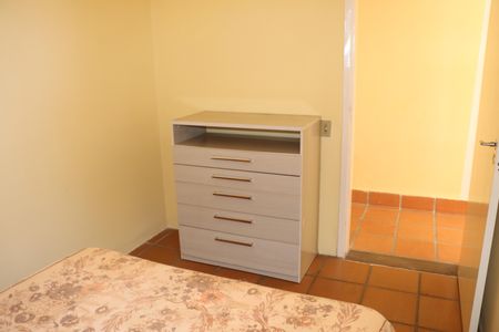 Casa de condomínio para alugar com 456m², 5 quartos e 8 vagasQuarto de Serviço 1