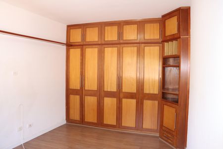 Casa de condomínio para alugar com 456m², 5 quartos e 8 vagasSuíte 2