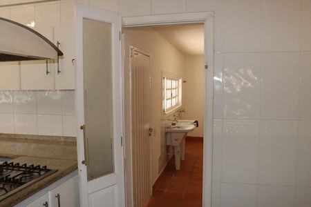 Casa de condomínio para alugar com 456m², 5 quartos e 8 vagasCozinha