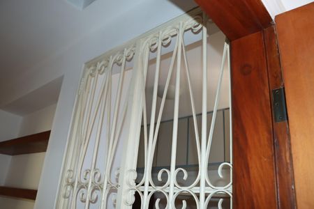 Casa de condomínio para alugar com 456m², 5 quartos e 8 vagasCorredor