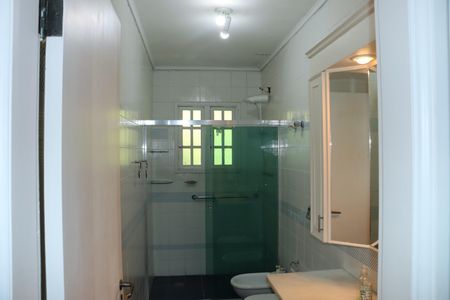 Casa de condomínio para alugar com 456m², 5 quartos e 8 vagasBanheiro da Suíte 2