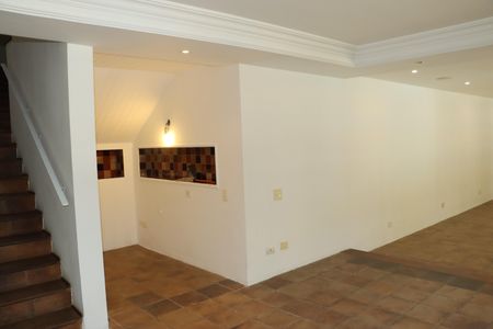 Casa de condomínio para alugar com 456m², 5 quartos e 8 vagasSala