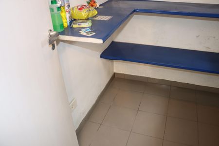 Casa de condomínio para alugar com 456m², 5 quartos e 8 vagasDespensa