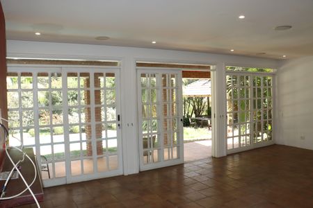 Casa de condomínio para alugar com 456m², 5 quartos e 8 vagasSala