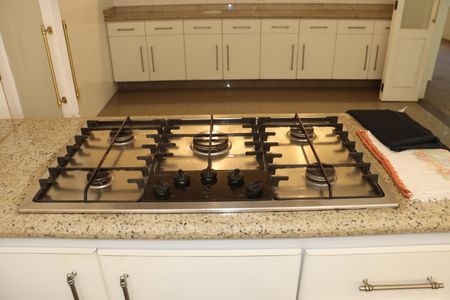 Casa de condomínio para alugar com 456m², 5 quartos e 8 vagasCozinha