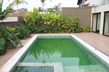 Casa de condomínio para alugar com 484m², 4 quartos e 3 vagasÁrea Externa