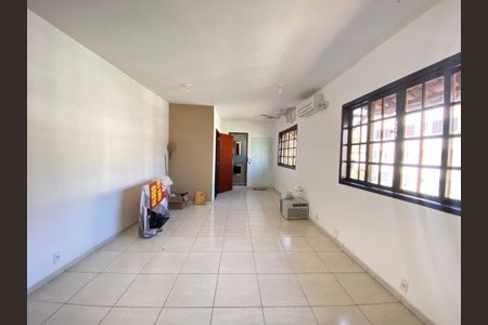 Apartamento para alugar com 200m², 4 quartos e sem vaga Apartamento para alugar com 200m², 4 quartos e sem vagaSuíte