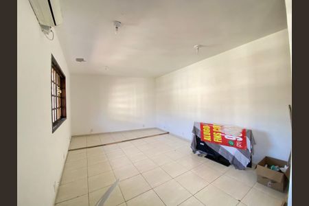 Apartamento para alugar com 200m², 4 quartos e sem vaga Apartamento para alugar com 200m², 4 quartos e sem vagaSuíte