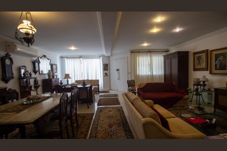 Sala de casa de condomínio à venda com 4 quartos, 250m² em Barra da Tijuca, Rio de Janeiro