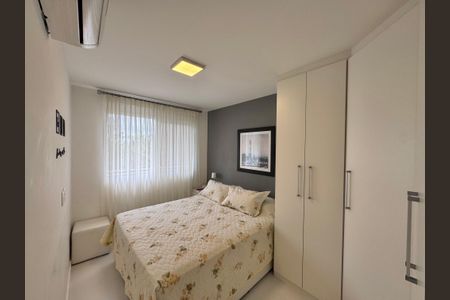 Apartamento à venda com 70m², 2 quartos e 1 vaga Apartamento à venda com 70m², 2 quartos e 1 vagaSuíte