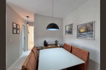Apartamento à venda com 70m², 2 quartos e 1 vaga Apartamento à venda com 70m², 2 quartos e 1 vagaSala