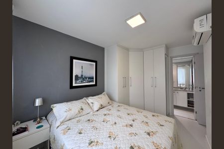 Apartamento à venda com 70m², 2 quartos e 1 vaga Apartamento à venda com 70m², 2 quartos e 1 vagaSuíte
