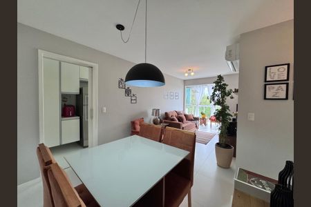 Sala de apartamento à venda com 2 quartos, 70m² em Recreio dos Bandeirantes, Rio de Janeiro