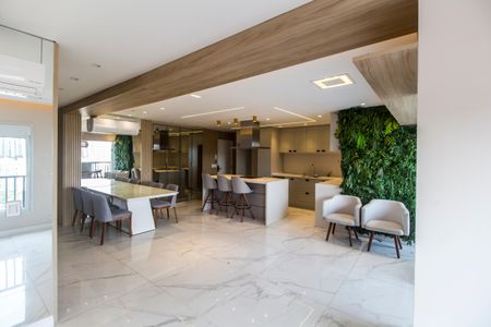 Apartamento para alugar com 110m², 2 quartos e 3 vagasSala