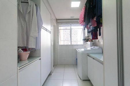 Apartamento à venda com 134m², 3 quartos e 3 vagas Apartamento à venda com 134m², 3 quartos e 3 vagasÁrea de Serviço