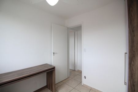 Quarto 1 de apartamento para alugar com 3 quartos, 60m² em Taquara, Rio de Janeiro