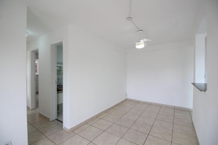 Sala de apartamento para alugar com 3 quartos, 60m² em Taquara, Rio de Janeiro