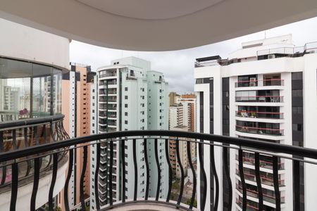 Varanda de apartamento à venda com 3 quartos, 200m² em Indianópolis, São Paulo