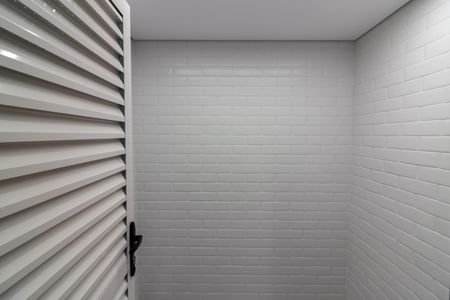 Apartamento à venda com 200m², 3 quartos e 3 vagas Apartamento à venda com 200m², 3 quartos e 3 vagasQuarto de Serviço