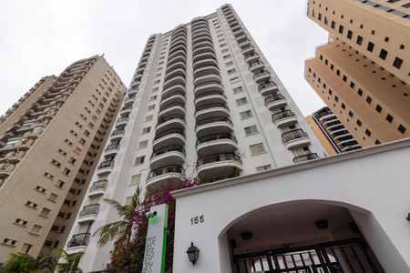 Apartamento à venda com 200m², 3 quartos e 3 vagas Apartamento à venda com 200m², 3 quartos e 3 vagasFachada do Prédio