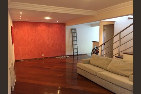 Casa à venda com 2 quartos, 148m² em Jardim Marek, Santo André