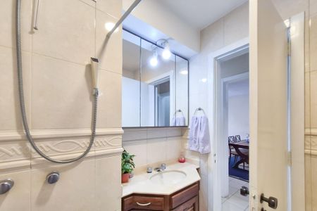 Apartamento para alugar com 79m², 2 quartos e 1 vaga Apartamento para alugar com 79m², 2 quartos e 1 vagaBanheiro