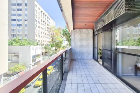 Apartamento para alugar com 79m², 2 quartos e 1 vaga Apartamento para alugar com 79m², 2 quartos e 1 vagaSacada