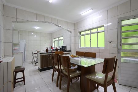 Casa à venda com 117m², 3 quartos e 2 vagasCopa