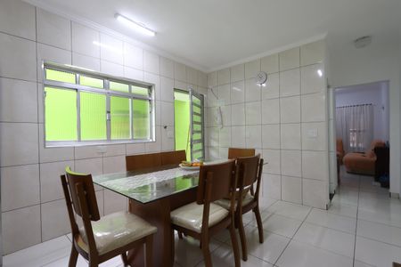 Casa à venda com 117m², 3 quartos e 2 vagasCopa