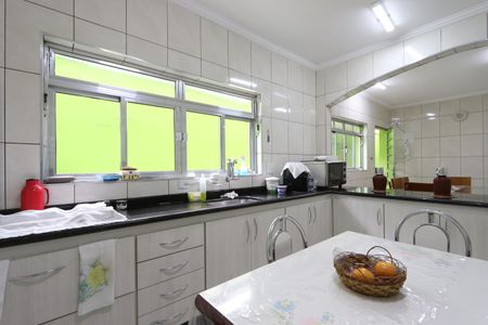 Casa à venda com 117m², 3 quartos e 2 vagasCozinha