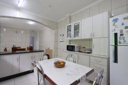 Casa à venda com 117m², 3 quartos e 2 vagasCozinha