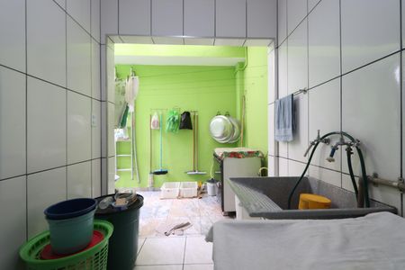 Casa à venda com 117m², 3 quartos e 2 vagasLavanderia