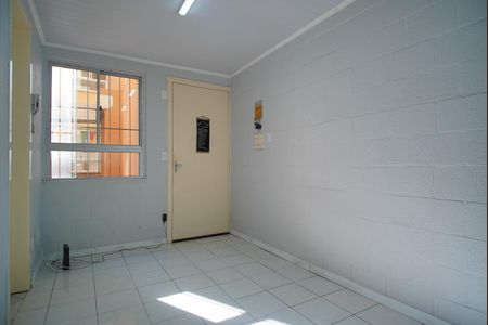 Sala de apartamento para alugar com 2 quartos, 34m² em Rubem Berta, Porto Alegre