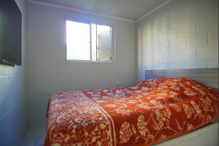 Quarto 1 de apartamento para alugar com 2 quartos, 34m² em Rubem Berta, Porto Alegre