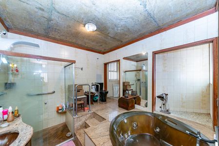 Casa à venda com 355m², 4 quartos e 3 vagas Casa à venda com 355m², 4 quartos e 3 vagasBanheiro da Suíte 3