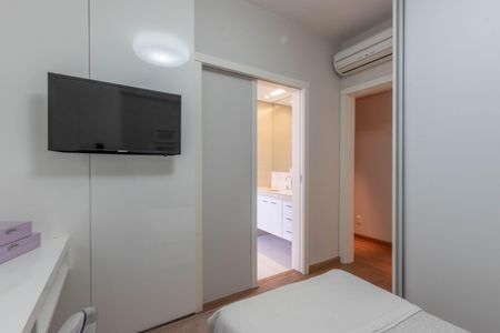 Apartamento à venda com 166m², 4 quartos e 4 vagasSuíte 1