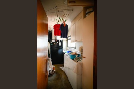 Apartamento à venda com 246m², 4 quartos e 4 vagas Apartamento à venda com 246m², 4 quartos e 4 vagasÁrea de Serviço