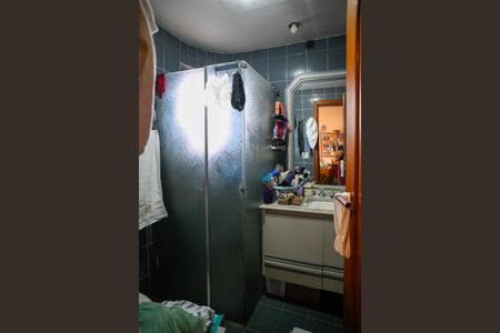 Apartamento à venda com 246m², 4 quartos e 4 vagas Apartamento à venda com 246m², 4 quartos e 4 vagasBanheiro da Suíte 1