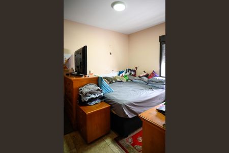 Apartamento à venda com 246m², 4 quartos e 4 vagas Apartamento à venda com 246m², 4 quartos e 4 vagasQuarto 1