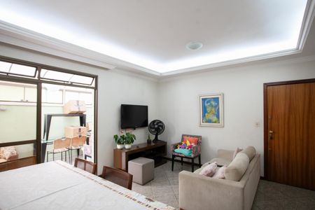 Apartamento à venda com 170m², 3 quartos e 2 vagasSala