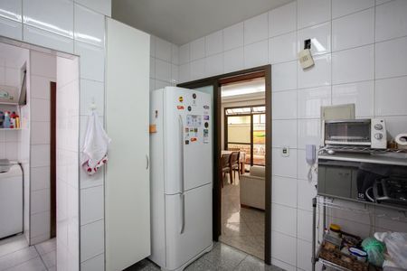 Apartamento à venda com 170m², 3 quartos e 2 vagasCozinha