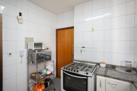 Apartamento à venda com 170m², 3 quartos e 2 vagasCozinha