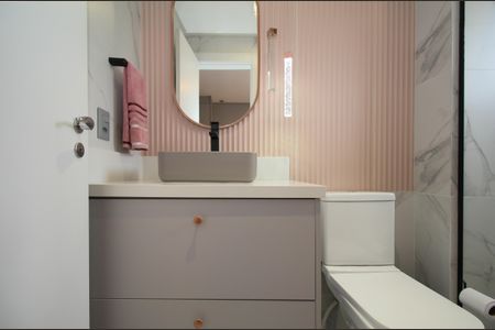 Apartamento à venda com 82m², 2 quartos e 2 vagas Apartamento à venda com 82m², 2 quartos e 2 vagasBanheiro da Suíte 2