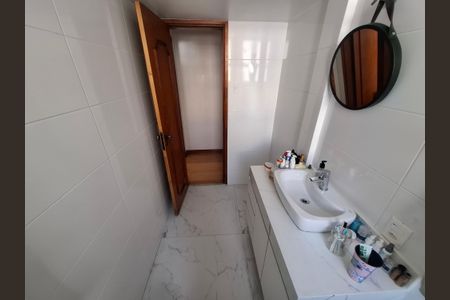 Apartamento à venda com 90m², 2 quartos e sem vaga Apartamento à venda com 90m², 2 quartos e sem vagaBanheiro