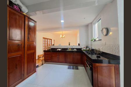 Apartamento à venda com 90m², 2 quartos e sem vaga Apartamento à venda com 90m², 2 quartos e sem vagaCozinha