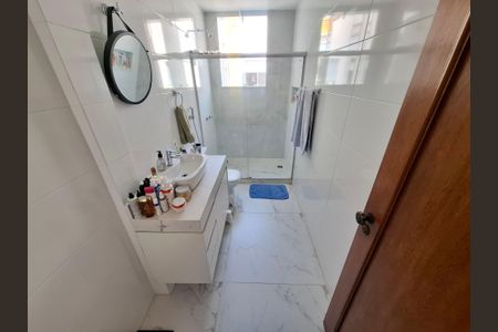 Apartamento à venda com 90m², 2 quartos e sem vaga Apartamento à venda com 90m², 2 quartos e sem vagaBanheiro