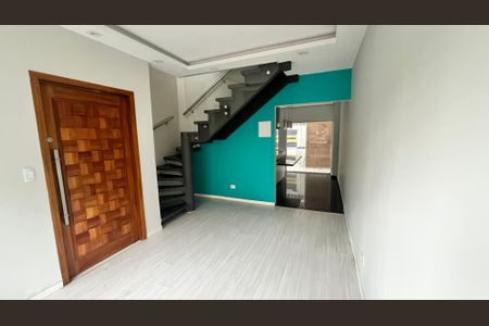 Casa de Condomínio para alugar com 2 quartos, 80m² em Bairro do Maranhao, Cotia