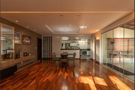 Sala de casa à venda com 4 quartos, 449m² em Bandeirantes (pampulha), Belo Horizonte