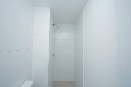 Apartamento à venda com 38m², 2 quartos e 1 vaga Apartamento à venda com 38m², 2 quartos e 1 vagaBanheiro Social